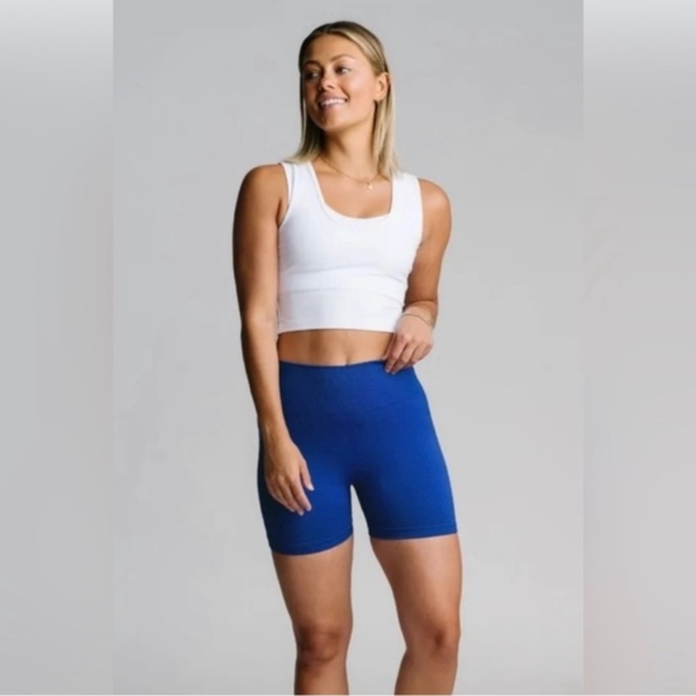 ✨4/$30 ZYIA Cobalt Seamless Hustle Shorts Size Large